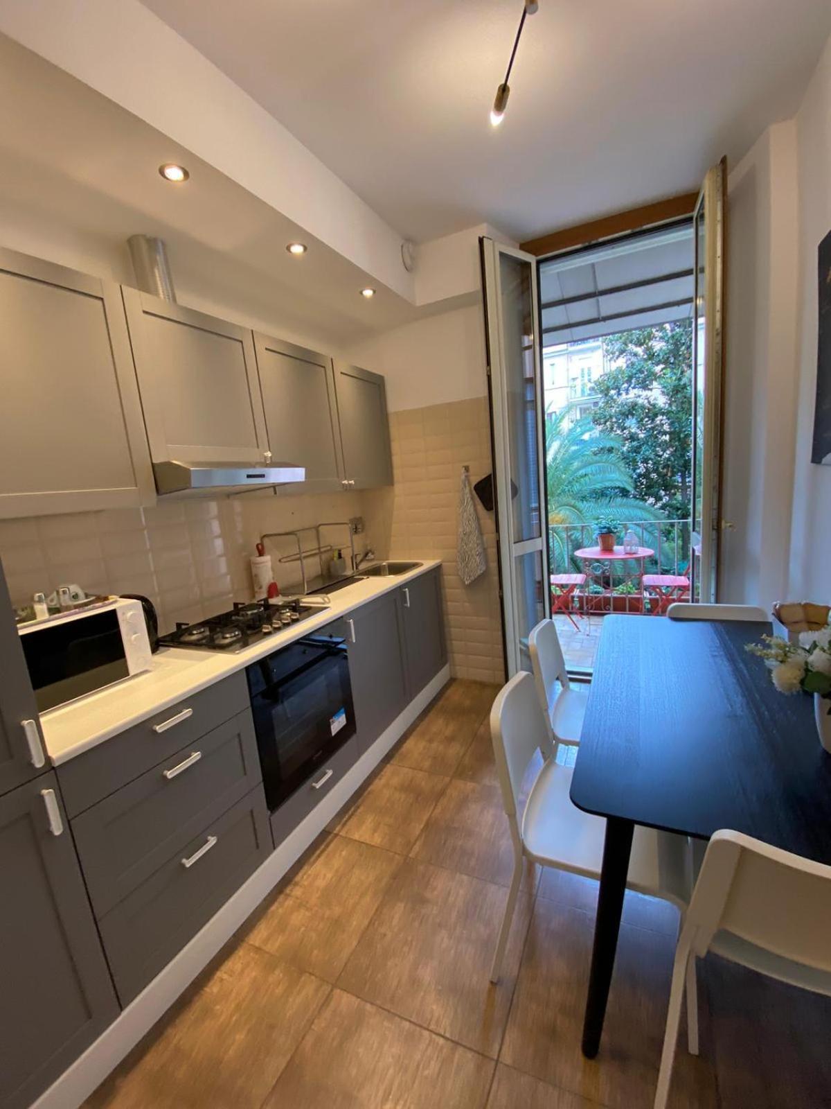 Domus Laura In Trastevere Рим Экстерьер фото